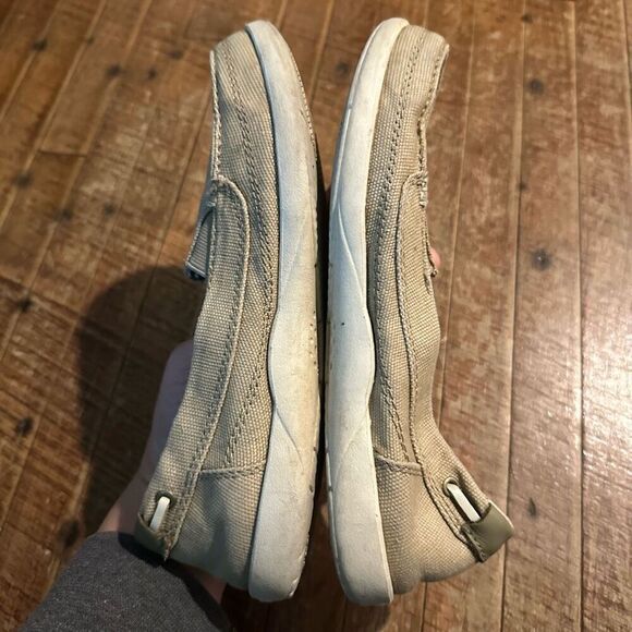 Crocs tan size 7 rubber ortho washable slip on loafers - Picture 4 of 5